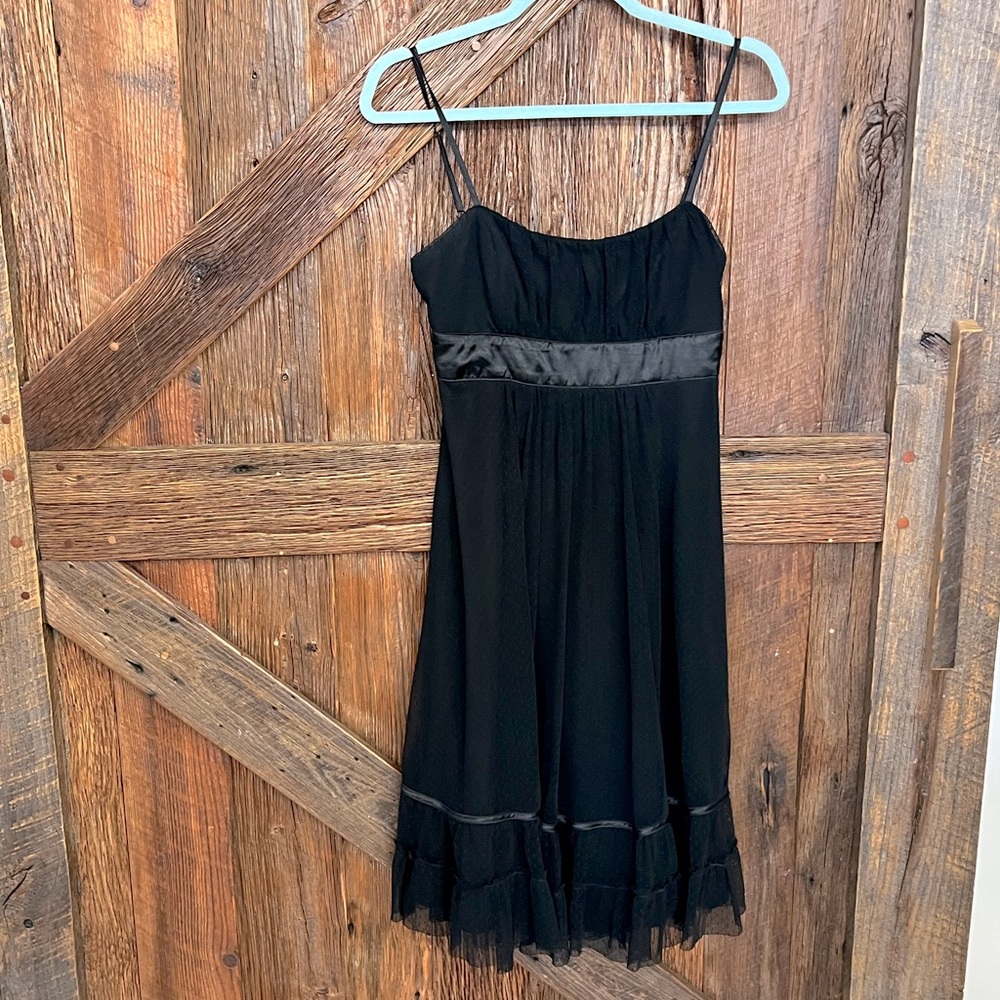 Forever 21 lace lined little black dress adjustable spaghetti straps size Med